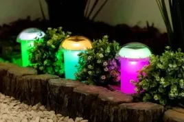4x-lampa-solarna-led-wbijana-grzybek-rgb-lampka-ogrodowa-czujnik-szpikulec