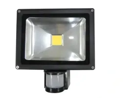 halogen-led-naswietlacz-50w-z-czujnik-ruchu-ip65