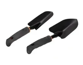 zestaw-narzedzi-ogrodowych-ogrodniczych-lopatka-grabki-pazurki-motyczka