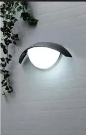 lampa-natynkowa-scienna-tess-1853-suma