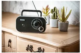 male-kuchenne-radio-przenosne-am-fm-na-baterie