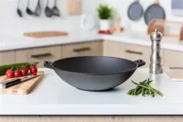 patelnia-zeliwna-wok-garnek-duza-ciezka-365-cm