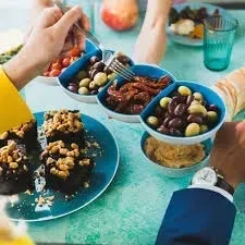 tupperware-bufet-na-przekaski-pojemnik-piknik-f-ra