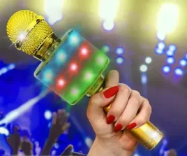 mikrofon-karaoke-glosny-z-lampkami-led-dmx-echo