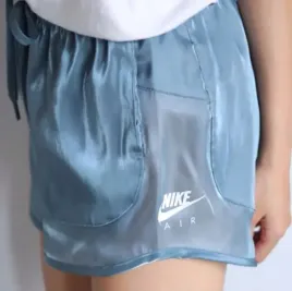 nike-spodenki-damskie-biegania-satyna-dri-fit-r-l