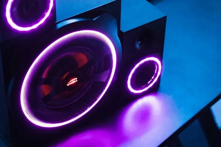 glosniki-speedlink-gravity-rgb-2-1-120w-bluetooth-stan-nowy