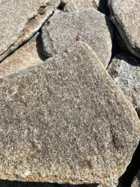 kamien-elewacyjny-gold-zloty-jasny-braz-naturalny-grecki