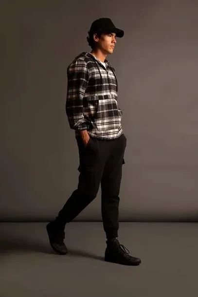 czarne-klasyczne-luzne-spodnie-dresowe-kieszenie-gumka-defacto-m-kolor-czarny