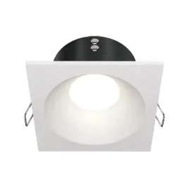 oprawa-sufitowa-lampa-podtynkowa-biala-kwadratowa-do-lazienki-ip65-maytoni