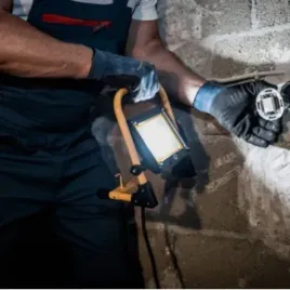 halogen-lampa-przenosna-robocza-naswietlacz-led