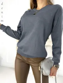 sweter-damski-klasyczny-dekolt-v-kolory