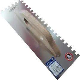 paca-nierdzewna-zebata-128x380-mm-zab-4x4-mm-uchwyt-drewniany-instar-5504