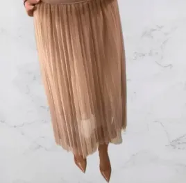 spodnica-szyfonowa-pudrowa