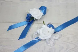 kotylion-reke-bukiecik-przypinka-kolory-studniowka