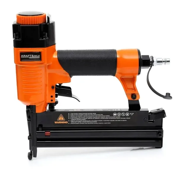 gwozdziarka-pneumatyczna-zszywacz-sztyfciarka-taker-z-walizka-kraftanddele-kod-producenta-kd1427