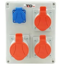 rozdzielnica-budowlana-obudowa-2-x-400v-16a-1-x-400v-16a-1-x-250v-16a