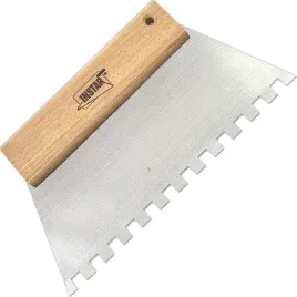 szpachla-metalowa-250-mm-zab-10x10-mm-do-mas-klejowych-gladzi-instar-0939