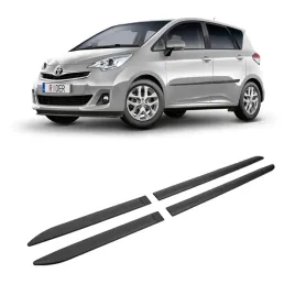 listwy-boczne-drzwi-oslony-karoserii-do-toyota-versos-2011-2015-hatchback