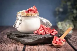 truskawka-liofilizowana-100-g-kostka-truskawki-liofilizowane-chrupiaca