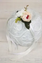 kotylion-na-reke-stylowy-kamelia-kremowy-slub-bal