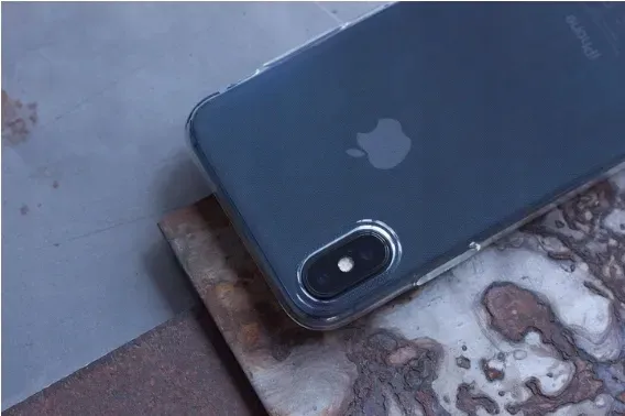 sony-xperia-5-iv-3mk-clear-case-funkcje-ladowanie-indukcyjne-pochlanianie-wstrzasow