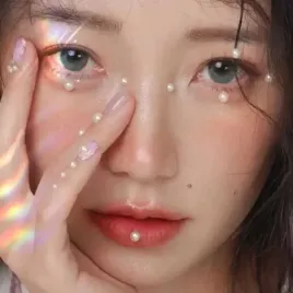 krysztalki-naklejki-twarz-perelki-perly-diamenciki-3d-oczy-makeup-wlosy