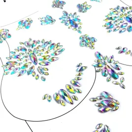 krysztalki-naklejki-cyrkonie-bizuteria-na-dekolt