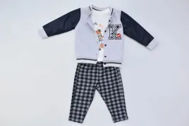 zestawt-dla-chlopczyka-bluza-spodenki-koszulka-r92