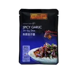 lee-kum-kee-sos-z-czosnkiem-ostry-stir-fry-80g