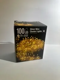lampki-srebrny-drut-barwa-bardzo-ciepla-100-led-1-metr