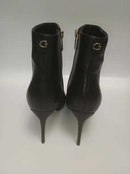 botki-guess-czarne-marka-guess