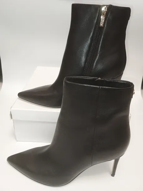 botki-guess-czarne-kolor-czarny