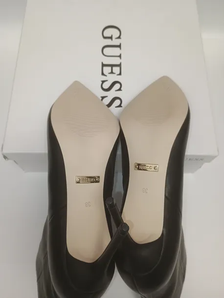 botki-guess-czarne-rodzaj-obcasa-inny