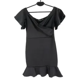 sukienka-damska-prettylittlething-czarna-mini-elegancka-36