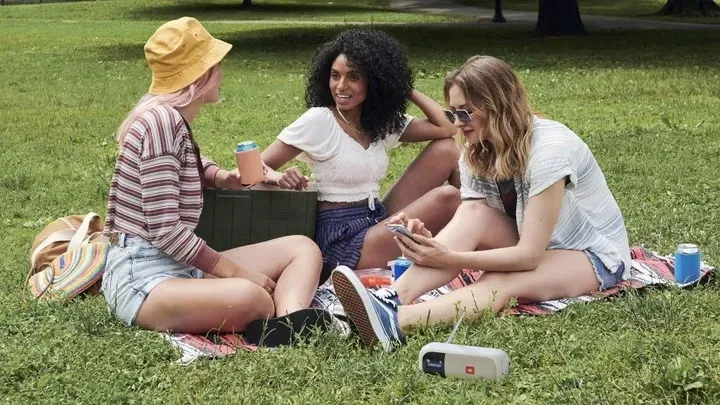 radio-jbl-tuner-2-dab-fm-bluetooth-ipx7-biale