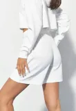 missguided-biale-spodenki-haft-playboy-34-wzor-dominujacy-bez-wzoru