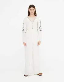 pull-and-bear-kremowy-kombinezon-paski-hafty-m