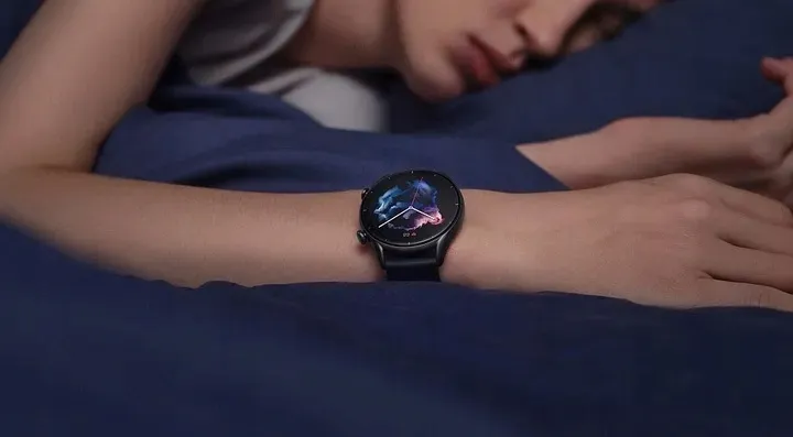 czarny-smartwatch-amazfit-gtr-3-slot-karty-pamieci-brak-informacji