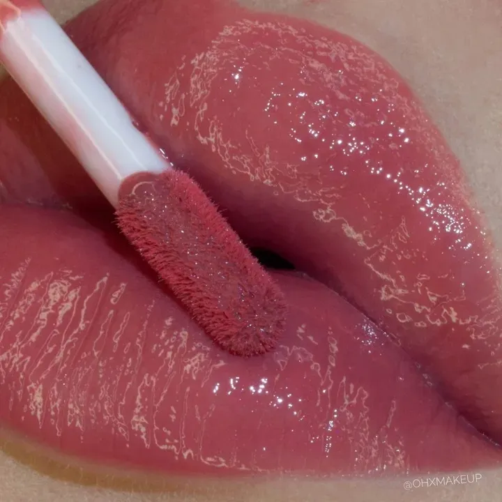 claresa-blyszczyk-do-ust-gloss-is-my-boss-08