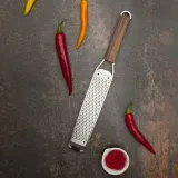 master-zestaw-prezentowy-marka-microplane-material-obudowy-drewno