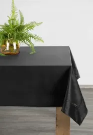 obrus-velvet-145-x-220-cm-czarny
