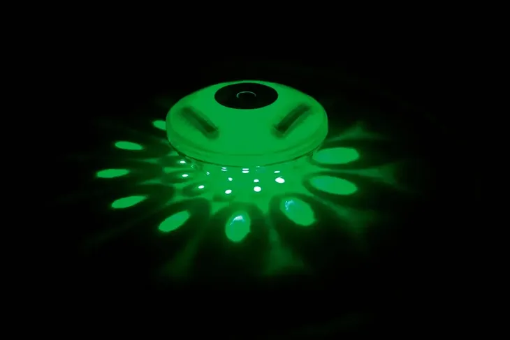 lampka-basenowa-led-bestway-srednica-14-cm