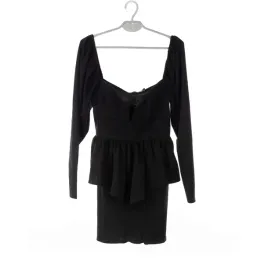 sukienka-damska-boohoo-czarna-mini-dlugi-rekaw-38