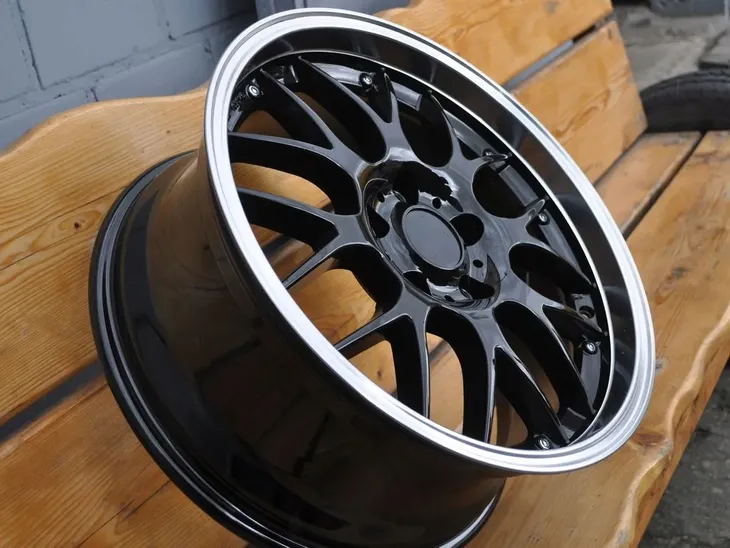 felgi-18-do-bmw-serii-3-iii-e90-e91-e92-e93-m3-z4-ii-e89-x1-i-e84-bbs-style-informacje-dodatkowe-zgodnosc-z-czujnikami-cisnienia