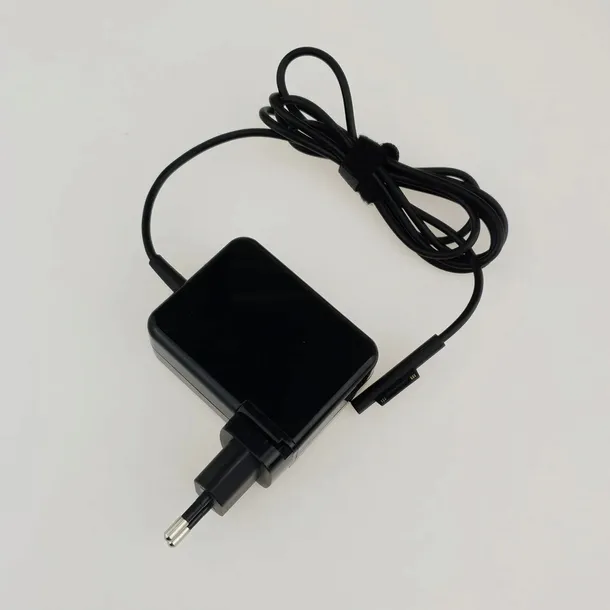 nowy-zasilacz-do-microsoft-surface-15v-1-6a-24w-moc-zasilacza-24-w