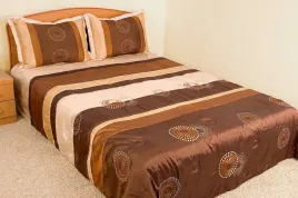 narzuta-satynowa-220x240-z-poszewkami-eurofirany-623-2-kakao