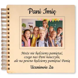 drewniany-album-zlota-spirala-22x22-personalizowana-ksiega-wspomnien-wzory