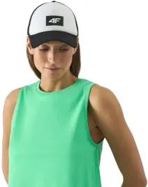 sportowa-czapka-4f-strapback-z-daszkiem-trucker-r-m