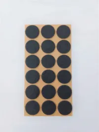 podkladka-filcowa-samoprzylepna-czarna-fi-25-mm