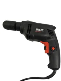 wiertarka-udarowa-skil-drill-1020-230-v-550w-zasilanie-elektryczne
